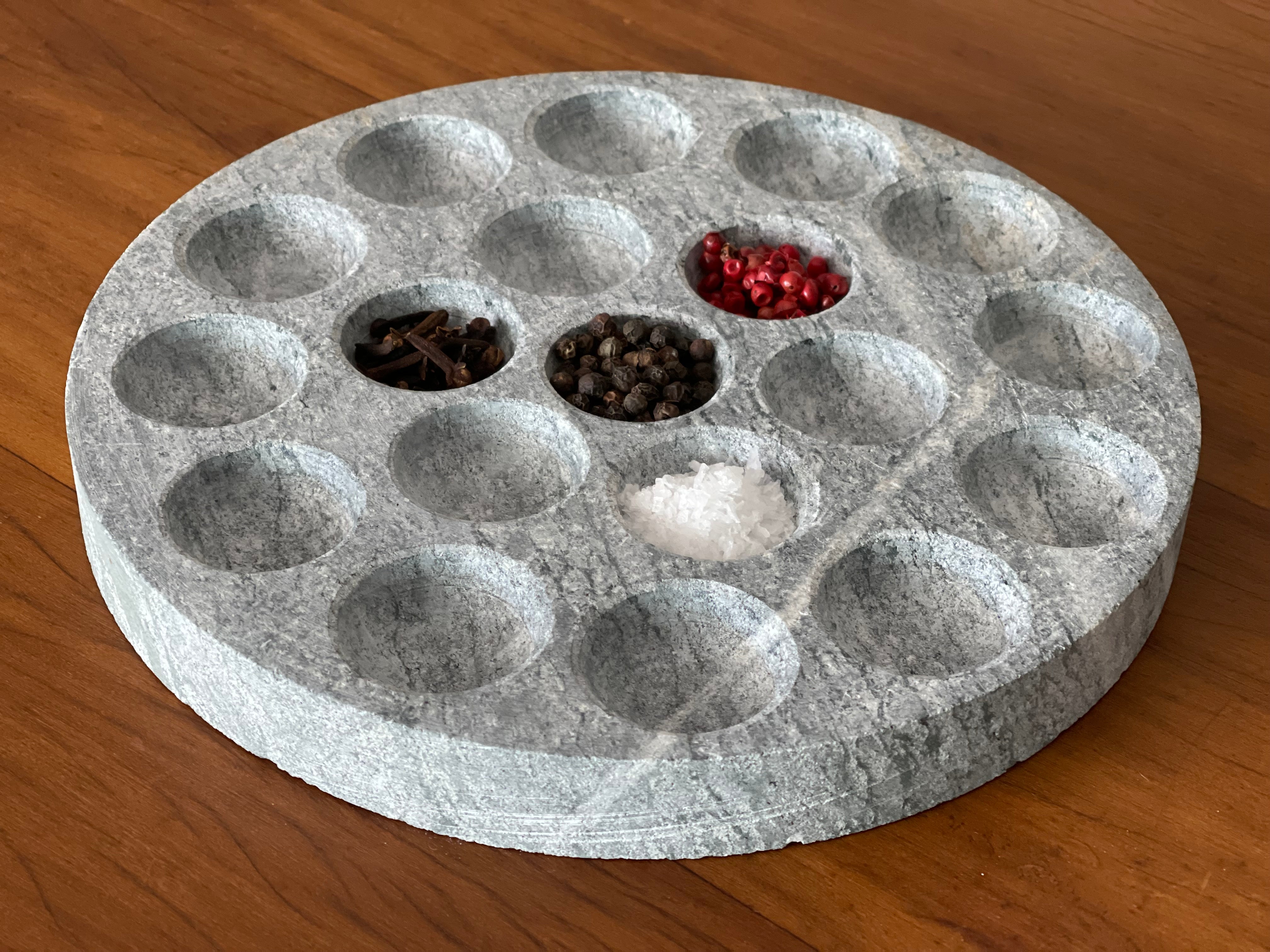 CANAPÉ PLATE 'Central'